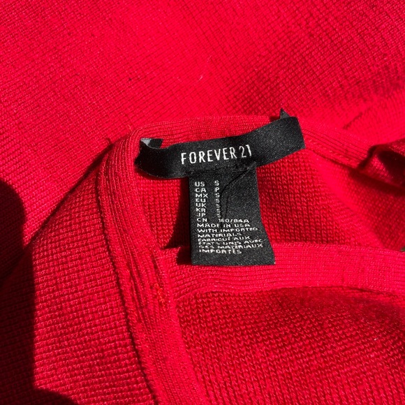 Forever 21 cross back crop top in red - Picture 3 of 3